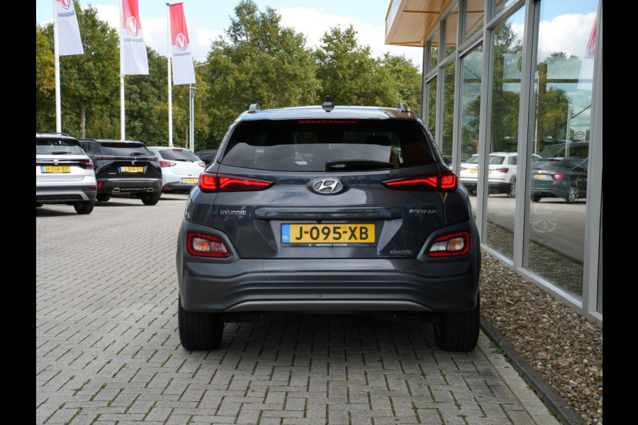 Hyundai Kona EV Fashion 64 kWh 3 Fase | SoH 100% | Navigatie | Climate Control | Adaptive Cruise