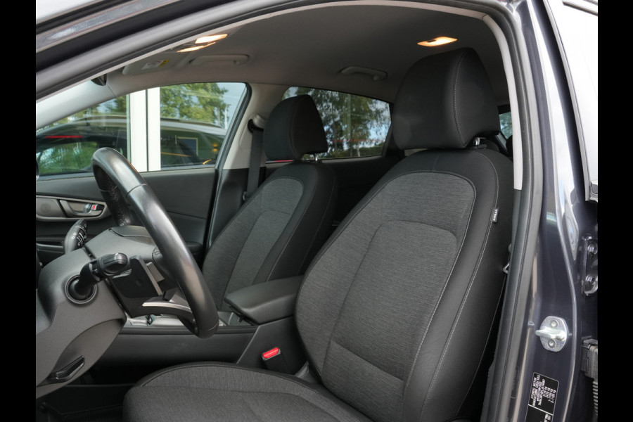 Hyundai Kona EV Fashion 64 kWh 3 Fase | SoH 100% | Navigatie | Climate Control | Adaptive Cruise