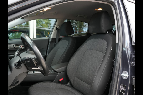 Hyundai Kona EV Fashion 64 kWh 3 Fase | SoH 100% | Navigatie | Climate Control | Adaptive Cruise