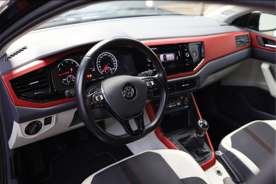 Volkswagen Polo 1.0 MPI Beats | Beats Interieur | Beats Audio | sportive striping | CarPlay | stof- Leer bekleding | Unieke Beats uitvoering |