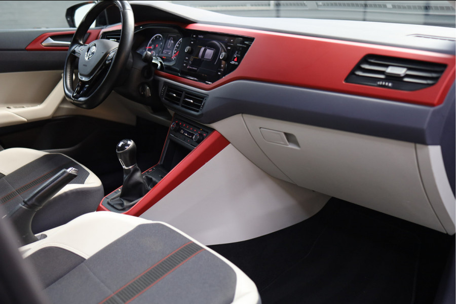 Volkswagen Polo 1.0 MPI Beats | Beats Interieur | Beats Audio | sportive striping | CarPlay | stof- Leer bekleding | Unieke Beats uitvoering |