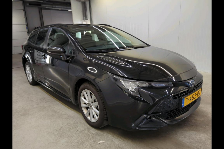 Toyota Corolla Touring Sports 1.8 Hybrid 90kW Auto. Active Navigatie Apple Carplay/Android Auto Camera Parkeersensoren Adaptive Cruise Control Full Led Climate Control Lichtmetalen velgen