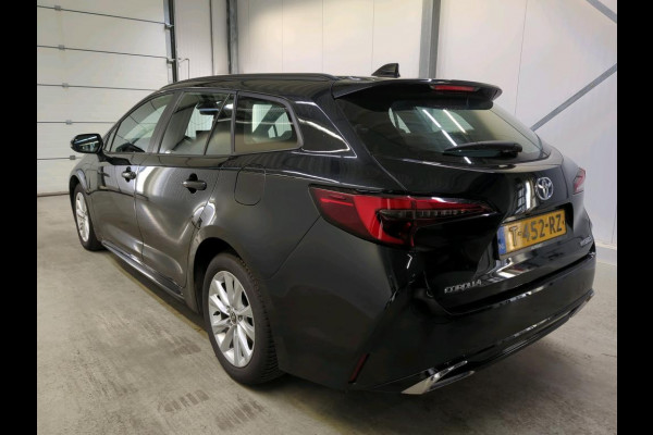 Toyota Corolla Touring Sports 1.8 Hybrid 90kW Auto. Active Navigatie Apple Carplay/Android Auto Camera Parkeersensoren Adaptive Cruise Control Full Led Climate Control Lichtmetalen velgen