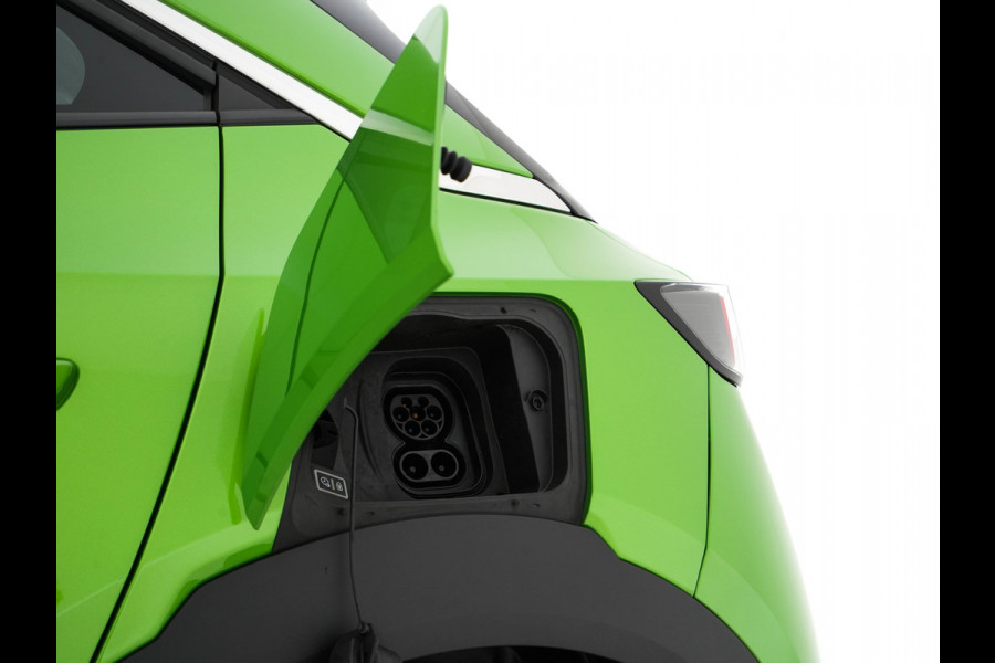 Opel Mokka-e Elegance 50-kWh 11kw Blue Ultimate [ 3-Fase ] {SOH-91%} (INCL-BTW) *FULL-LED | MICROFIBRE | HEATED-SEATS | DAB+ | KEYLESS | DIGI-COCKPIT | CARPLAY | AMBIENT-LIGHT | CAMERA | LANE-ASSIST | SPORT-SEATS | 17"ALU*