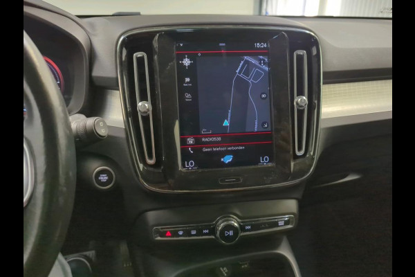 Volvo XC40 1.5 T4 Recharge R-Design Expression Auto. Navigatie Apple Carplay/ Android Auto Camera Parkeersensoren achter Adaptive Cruise Control Full Led Virtual Cockpit Climate Control Lichtmetalen velgen