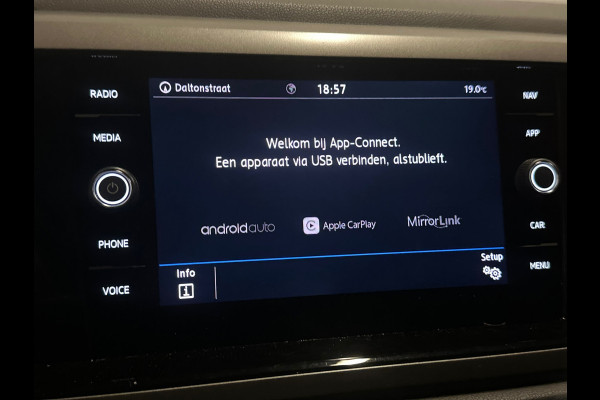 Volkswagen Polo 1.0 TSI Beats PDC/ CLIMA /NAVI