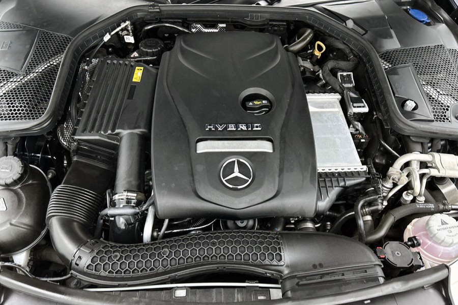 Mercedes-Benz C-Klasse Estate 300 e Business Solution AMG Limited(NL-auto, Dealer OndH, Panorama, Camera, StoelV, Parkeerhulp,Etc)