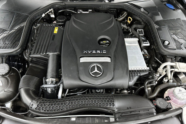Mercedes-Benz C-Klasse Estate 300 e Business Solution AMG Limited(NL-auto, Dealer OndH, Panorama, Camera, StoelV, Parkeerhulp,Etc)