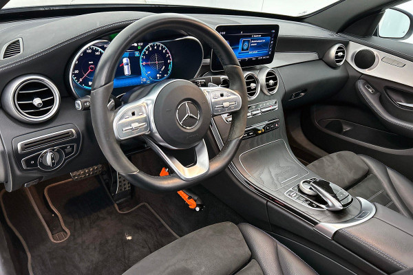 Mercedes-Benz C-Klasse Estate 300 e Business Solution AMG Limited(NL-auto, Dealer OndH, Panorama, Camera, StoelV, Parkeerhulp,Etc)