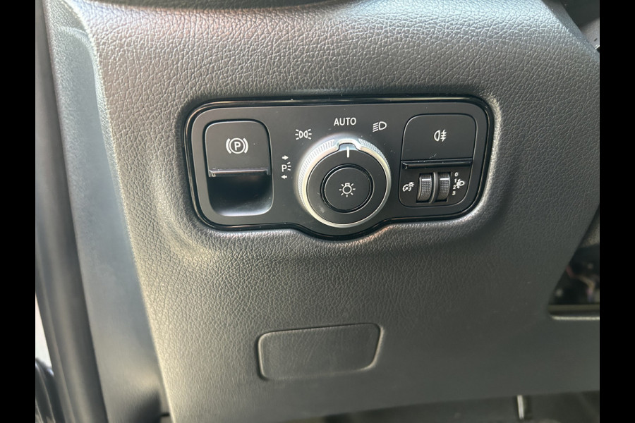 Mercedes-Benz Vito 116 CDI XL Facelift / MBUX / Navigatie / Camera / Cruise control / Airco / 270 Graden achterdeuren