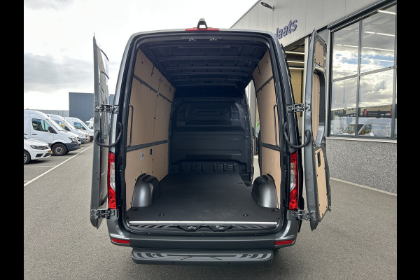 Mercedes-Benz Sprinter 317 CDI L2 H2 PRO Facelift / LED / MBUX / Navigatie / Camera / Parkeersensoren / Cruise control / Airco / 270 Graden achterdeure
