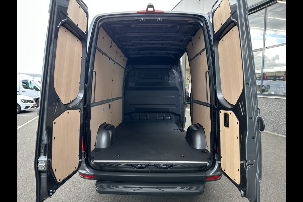 Mercedes-Benz Sprinter 317 CDI L2 H2 PRO Facelift / LED / MBUX / Navigatie / Camera / Parkeersensoren / Cruise control / Airco / 270 Graden achterdeure