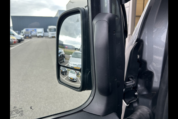 Mercedes-Benz Sprinter 317 CDI L2 H2 PRO Facelift / LED / MBUX / Navigatie / Camera / Parkeersensoren / Cruise control / Airco / 270 Graden achterdeure