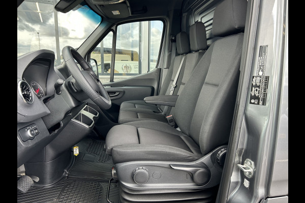 Mercedes-Benz Sprinter 317 CDI L2 H2 PRO Facelift / LED / MBUX / Navigatie / Camera / Parkeersensoren / Cruise control / Airco / 270 Graden achterdeure