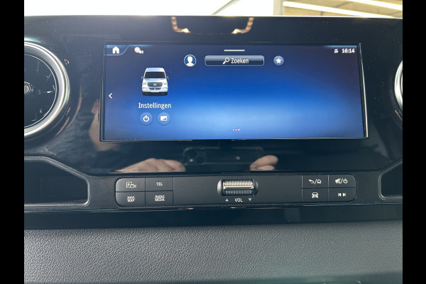 Mercedes-Benz Sprinter 317 CDI L2 H2 PRO Facelift / LED / MBUX / Navigatie / Camera / Parkeersensoren / Cruise control / Airco / 270 Graden achterdeure