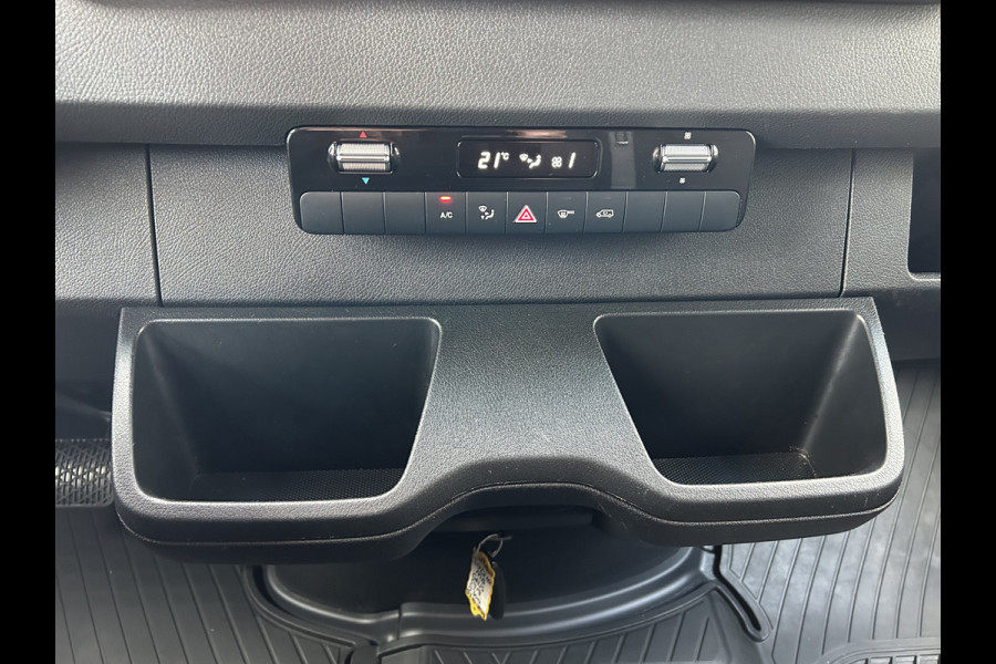 Mercedes-Benz Sprinter 317 CDI L2 H2 PRO Facelift / LED / MBUX / Navigatie / Camera / Parkeersensoren / Cruise control / Airco / 270 Graden achterdeure
