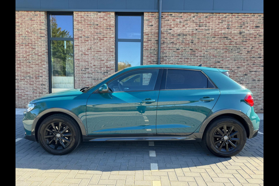Audi A1 citycarver 30 TFSI epic | Automaat | CarPlay | Camera | Sterrenhemel