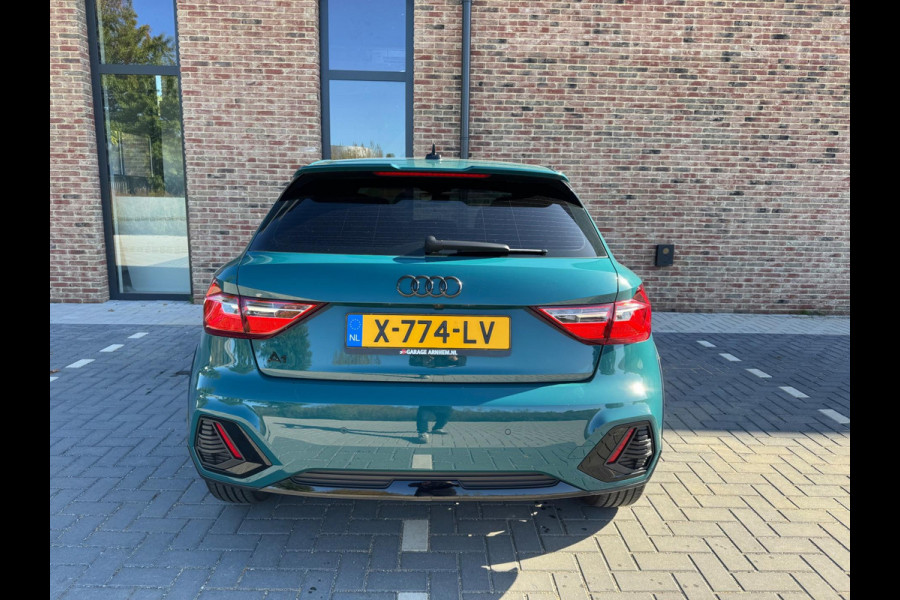 Audi A1 citycarver 30 TFSI epic | Automaat | CarPlay | Camera | Sterrenhemel