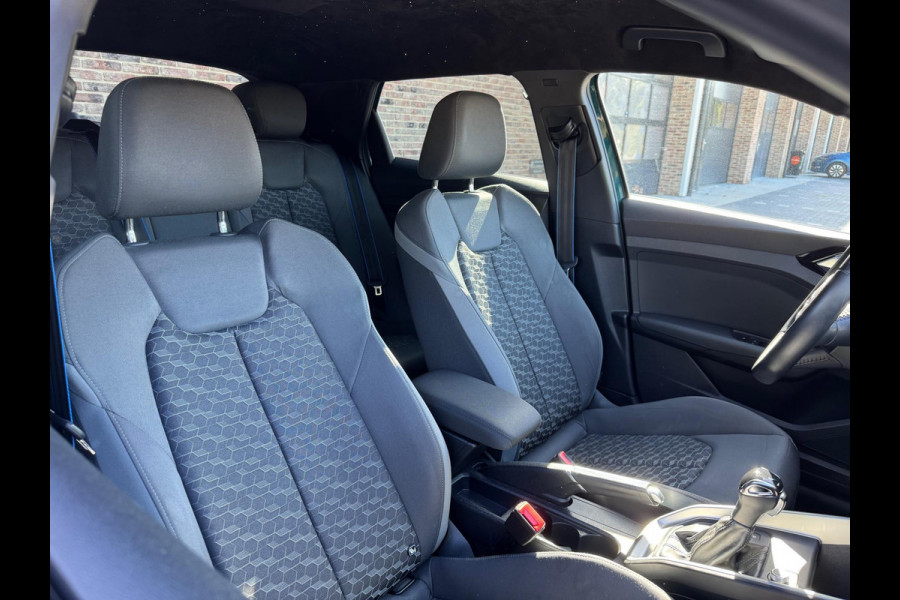 Audi A1 citycarver 30 TFSI epic | Automaat | CarPlay | Camera | Sterrenhemel