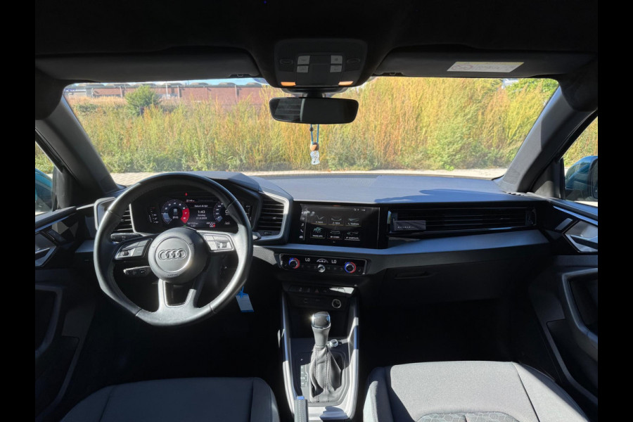 Audi A1 citycarver 30 TFSI epic | Automaat | CarPlay | Camera | Sterrenhemel