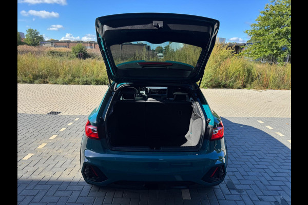Audi A1 citycarver 30 TFSI epic | Automaat | CarPlay | Camera | Sterrenhemel
