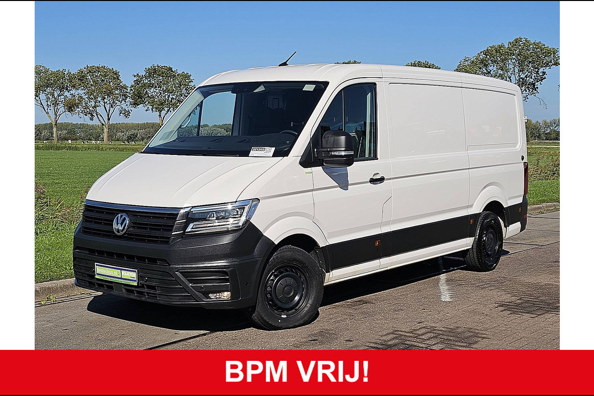 Volkswagen Crafter 35 2.0 TDI L3H2 LED Navi Standkachel Trekhaak PDC Cruise Stoelverwarming Apple Carplay Euro6 140 PK!