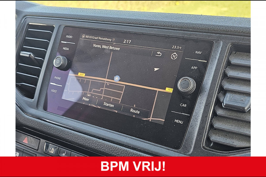 Volkswagen Crafter 35 2.0 TDI L3H2 LED Navi Standkachel Trekhaak PDC Cruise Stoelverwarming Apple Carplay Euro6 140 PK!