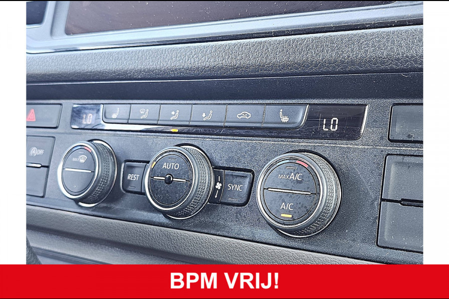 Volkswagen Crafter 35 2.0 TDI L3H2 LED Navi Standkachel Trekhaak PDC Cruise Stoelverwarming Apple Carplay Euro6 140 PK!