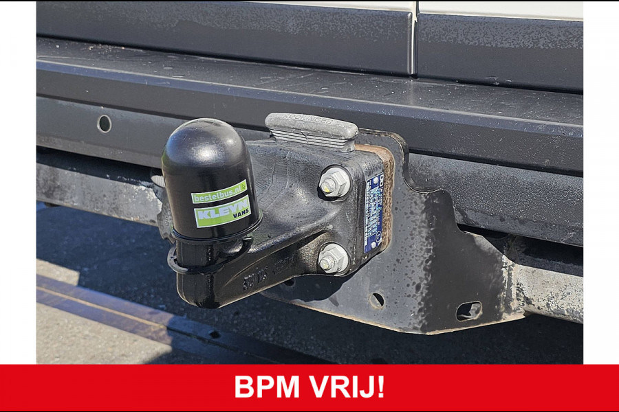 Volkswagen Crafter 35 2.0 TDI L3H2 LED Navi Standkachel Trekhaak PDC Cruise Stoelverwarming Apple Carplay Euro6 140 PK!