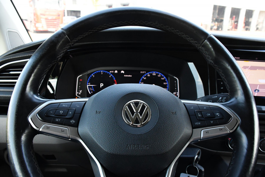 Volkswagen Transporter 2.0 TDI L2H1 32 Bulli Virtual, Adaptieve Cruise, LED, Carplay, Automaat, NAVI, Trekhaak, Sensoren, Uniek!