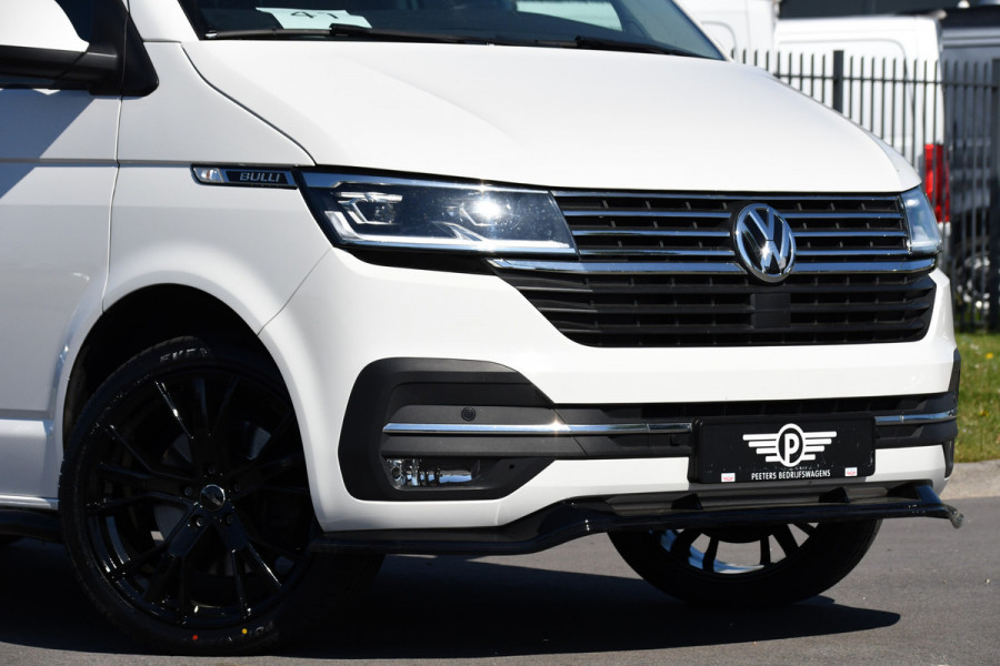 Volkswagen Transporter 2.0 TDI L2H1 30 DC Bulli Virtual, Adaptieve Cruise, 199PK, LED, Electrische deur, Stoelverwarming, Trekhaak, Uniek!
