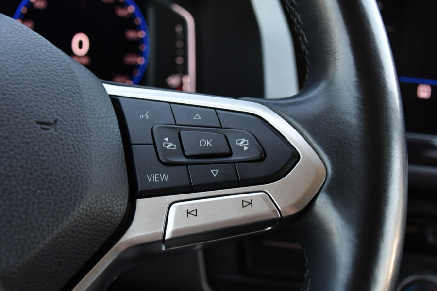 Volkswagen Transporter 2.0 TDI L2H1 30 DC Bulli Virtual, Adaptieve Cruise, 199PK, LED, Electrische deur, Stoelverwarming, Trekhaak, Uniek!