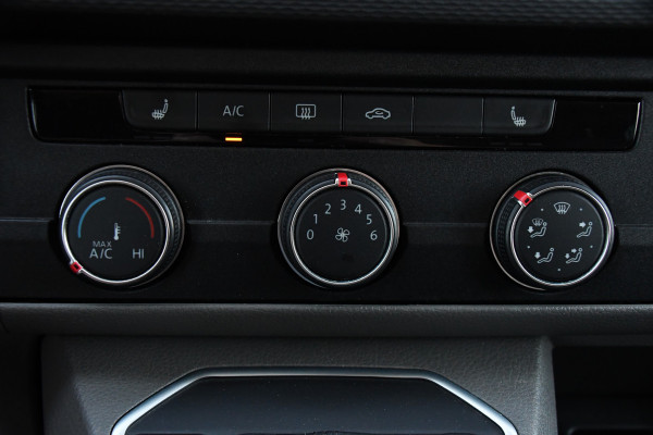 Volkswagen Transporter 2.0 TDI L2H1 30 DC Bulli Virtual, Adaptieve Cruise, 199PK, LED, Electrische deur, Stoelverwarming, Trekhaak, Uniek!