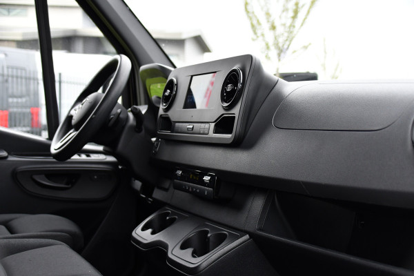 Mercedes-Benz Sprinter 317 1.9 CDI L2H1 RWD Camera, Cruise, Carplay, 170PK, Automaat, Led, Multimedia, Trekhaak, UNIEK!