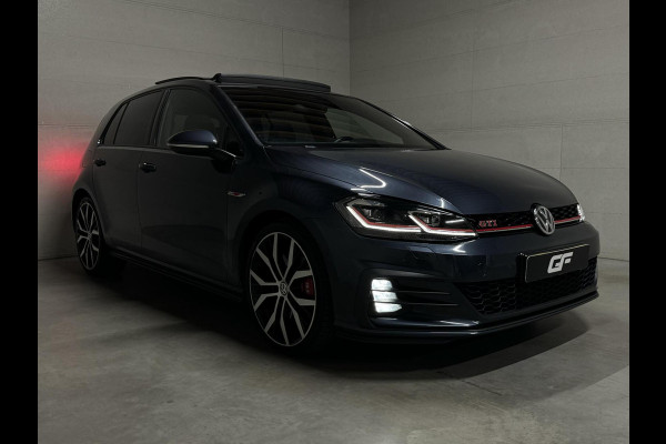 Volkswagen Golf 2.0 TSI GTI Performance Pano Virtual Sfeer Trekh.