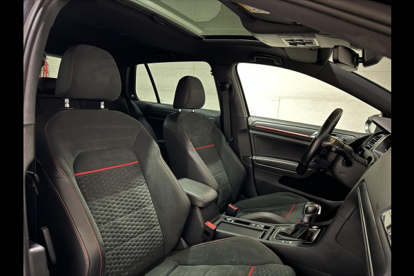 Volkswagen Golf 2.0 TSI GTI Performance Pano Virtual Sfeer Trekh.