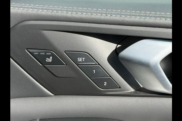 BMW X5 XDrive45e High Executive ALLE OPTIES. B&W M Skylounge Schwarovski PPF glascoatingetc..