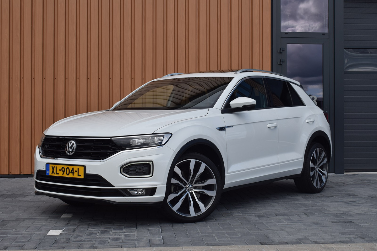 Volkswagen T-Roc 1.5 TSI 150pk DSG R-line Pano | Trekhaak | Beats | 19"