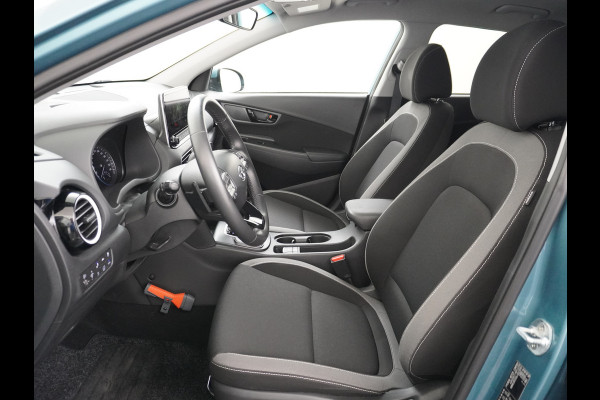 Hyundai Kona 1.6GDI HEV Hybride Trekhaak Camera Adap.Cruise Head-Up Display Navi Ecc Fashion Keyless Apple Carplay/Android Auto Privacy Glas 1e Eigenaar 1.300KG Trekgewicht Origineel Nederlandse Auto