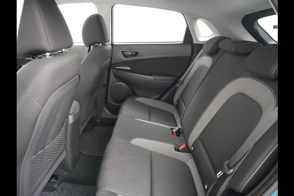 Hyundai Kona 1.6GDI HEV Hybride Trekhaak Camera Adap.Cruise Head-Up Display Navi Ecc Fashion Keyless Apple Carplay/Android Auto Privacy Glas 1e Eigenaar 1.300KG Trekgewicht Origineel Nederlandse Auto