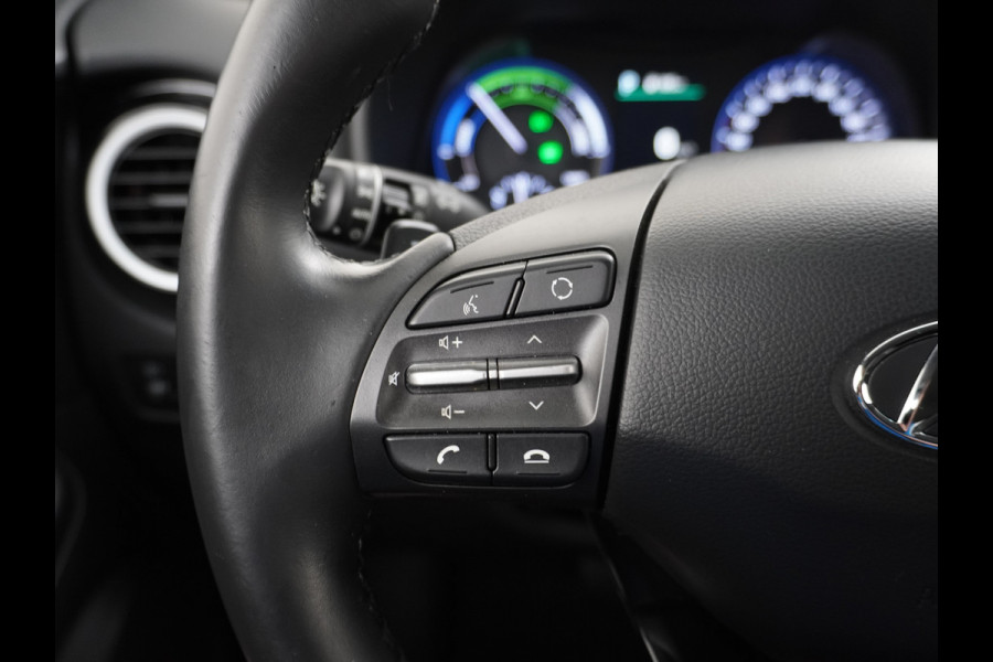 Hyundai Kona 1.6GDI HEV Hybride Trekhaak Camera Adap.Cruise Head-Up Display Navi Ecc Fashion Keyless Apple Carplay/Android Auto Privacy Glas 1e Eigenaar 1.300KG Trekgewicht Origineel Nederlandse Auto