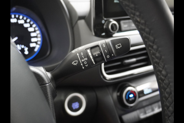 Hyundai Kona 1.6GDI HEV Hybride Trekhaak Camera Adap.Cruise Head-Up Display Navi Ecc Fashion Keyless Apple Carplay/Android Auto Privacy Glas 1e Eigenaar 1.300KG Trekgewicht Origineel Nederlandse Auto