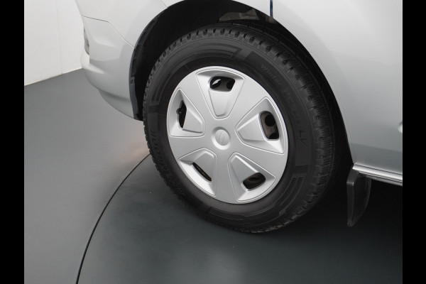 Ford Transit Custom 300 2.0TDCI 130PK AUTOMAAT L2H1 3-Persoons Trekhaak Camera Cruise Control DAB Pdc Trend Schuifdeur Betonplex vloer Lat om Lat Wandbetimmering 1.750KG Trekgewicht Euro 6