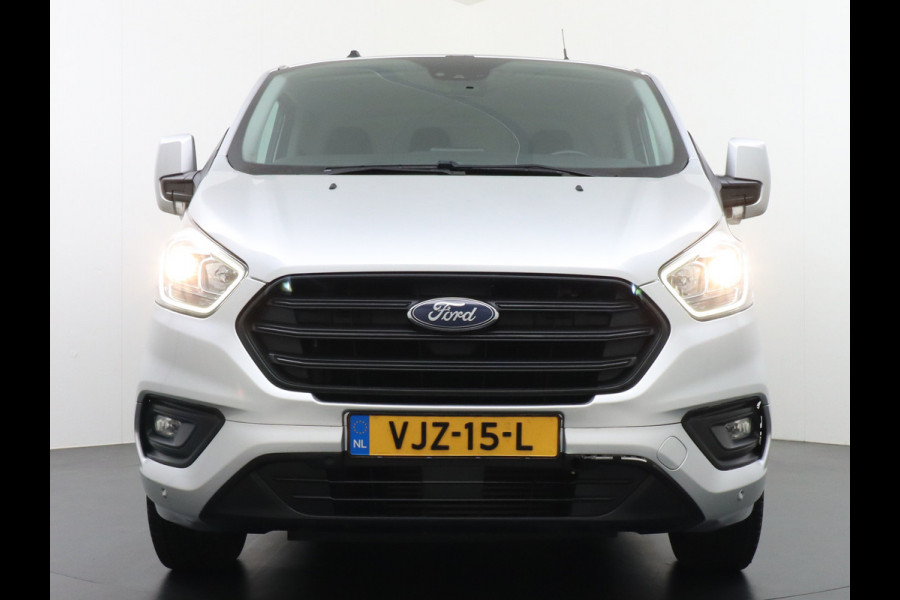 Ford Transit Custom 300 2.0TDCI 130PK AUTOMAAT L2H1 3-Persoons Trekhaak Camera Cruise Control DAB Pdc Trend Schuifdeur Betonplex vloer Lat om Lat Wandbetimmering 1.750KG Trekgewicht Euro 6