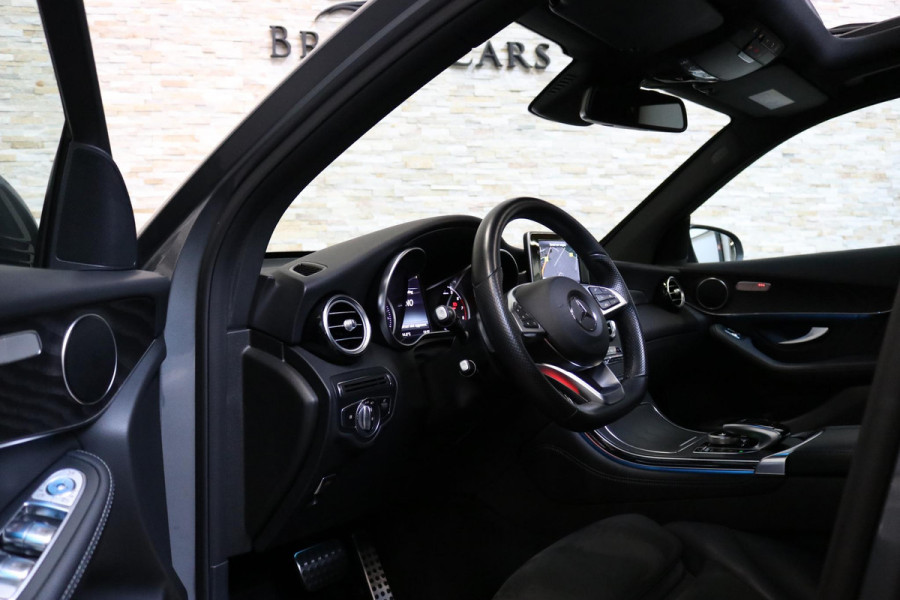 Mercedes-Benz GLC 250 4MATIC | AMG | PANO | CAMERA | TREKHAAK | KEYLESS |