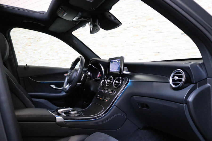 Mercedes-Benz GLC 250 4MATIC | AMG | PANO | CAMERA | TREKHAAK | KEYLESS |