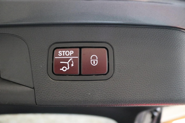 Mercedes-Benz GLC 250 4MATIC | AMG | PANO | CAMERA | TREKHAAK | KEYLESS |
