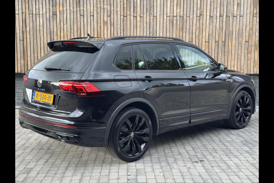 Volkswagen Tiguan 1.5 TSI R-Line Automaat | Black Style | LED verlichting | Navigatiesysteem | Climate control | Cruise control adaptief | DCC ond