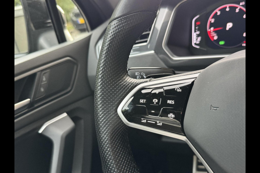 Volkswagen Tiguan 1.5 TSI R-Line Automaat | Black Style | LED verlichting | Navigatiesysteem | Climate control | Cruise control adaptief | DCC ond