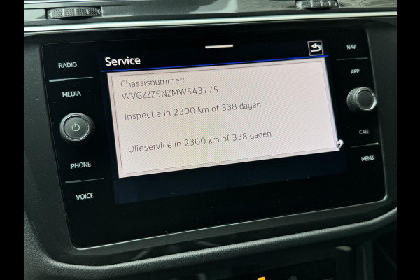 Volkswagen Tiguan 1.5 TSI R-Line Automaat | Black Style | LED verlichting | Navigatiesysteem | Climate control | Cruise control adaptief | DCC ond